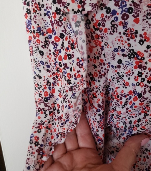 Red and white and blue Floral Blouse - Picture 4 of 5